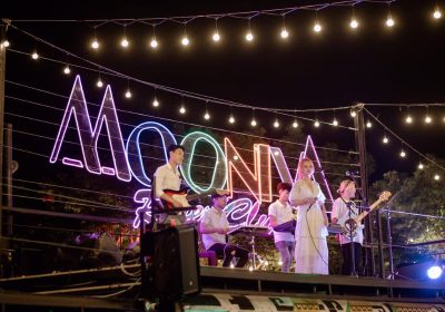 Việt Gia Khánh đã hoàn thành và bàn giao dự án lắp đặt đèn Led Neon Sign cho bảng hiệu tại Mooniva River Club